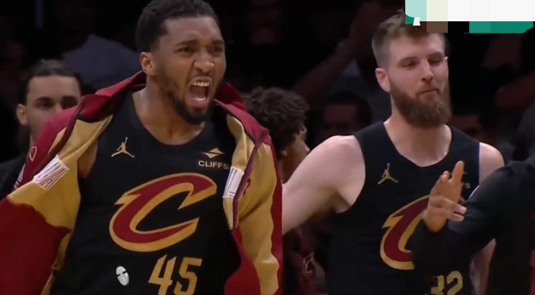 包含热火逆转猛龙，横扫连胜的词条