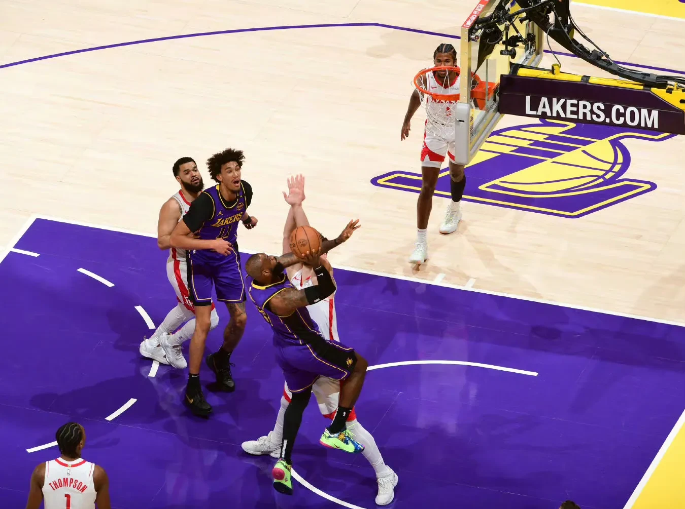 火箭惨败快船，系列赛陷入绝境