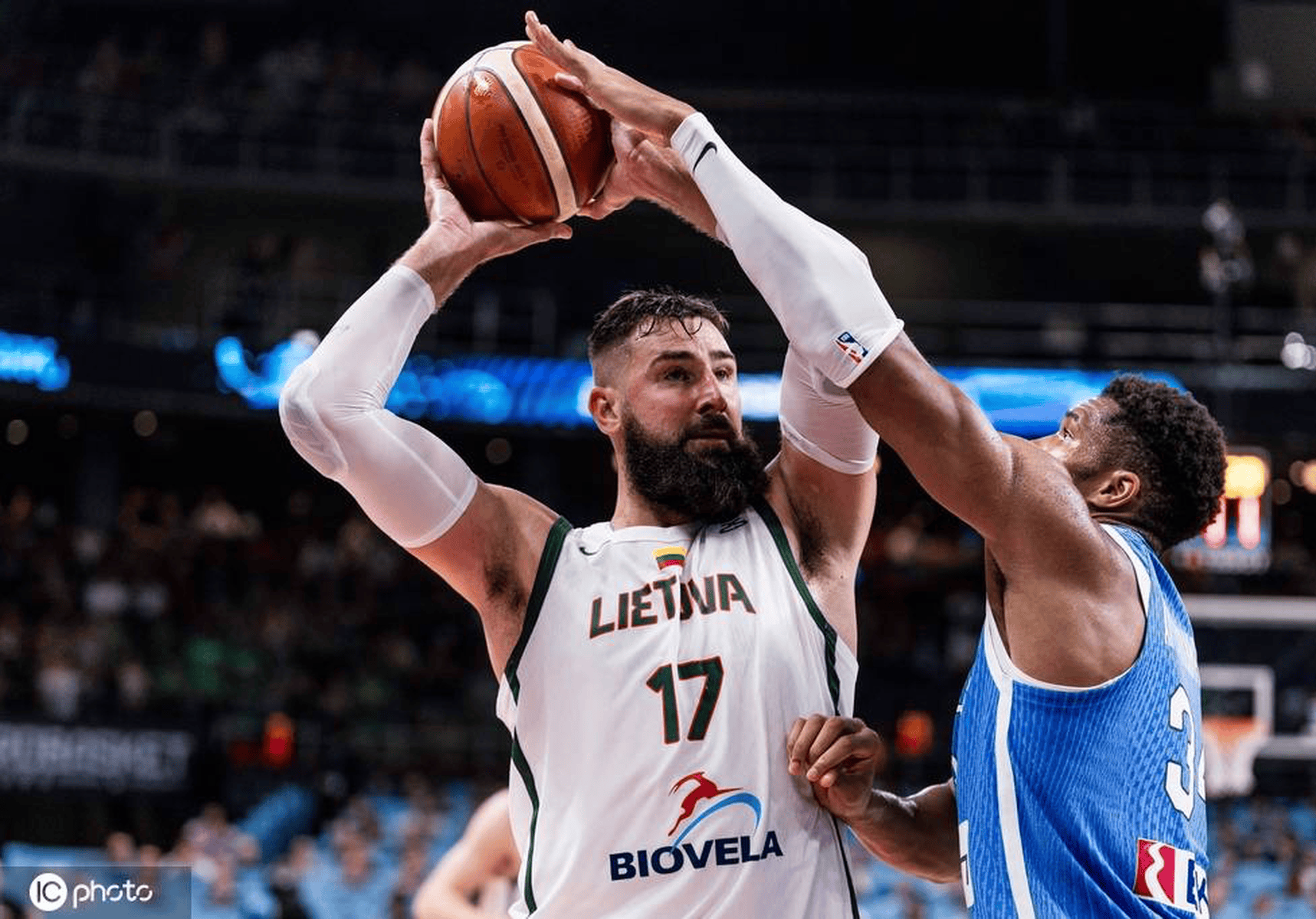 墨西哥男篮逆转立陶宛男篮，乔治送出助攻