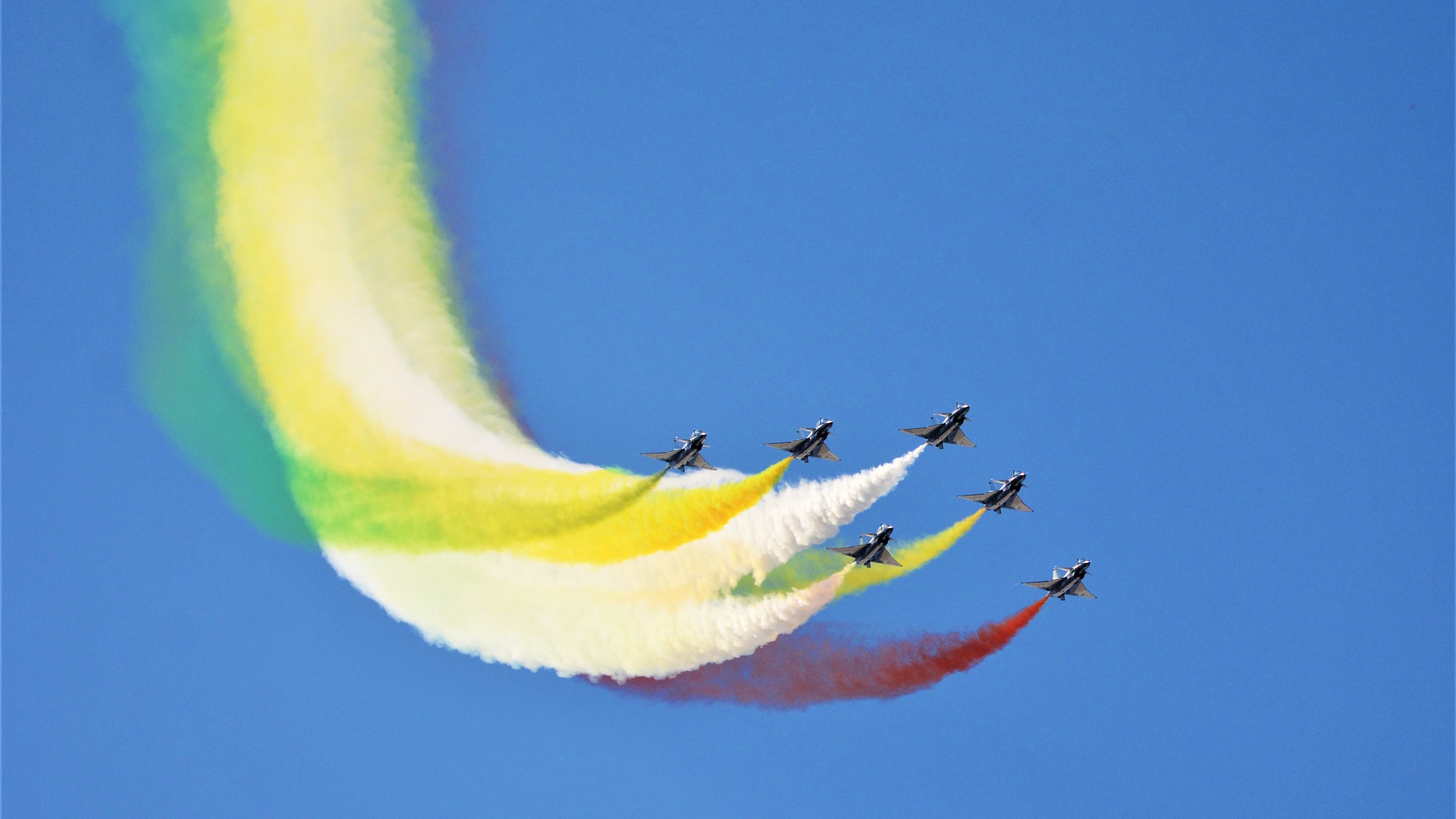 西亚卡姆成太阳攻防转换核心，多点开花轻取奇才