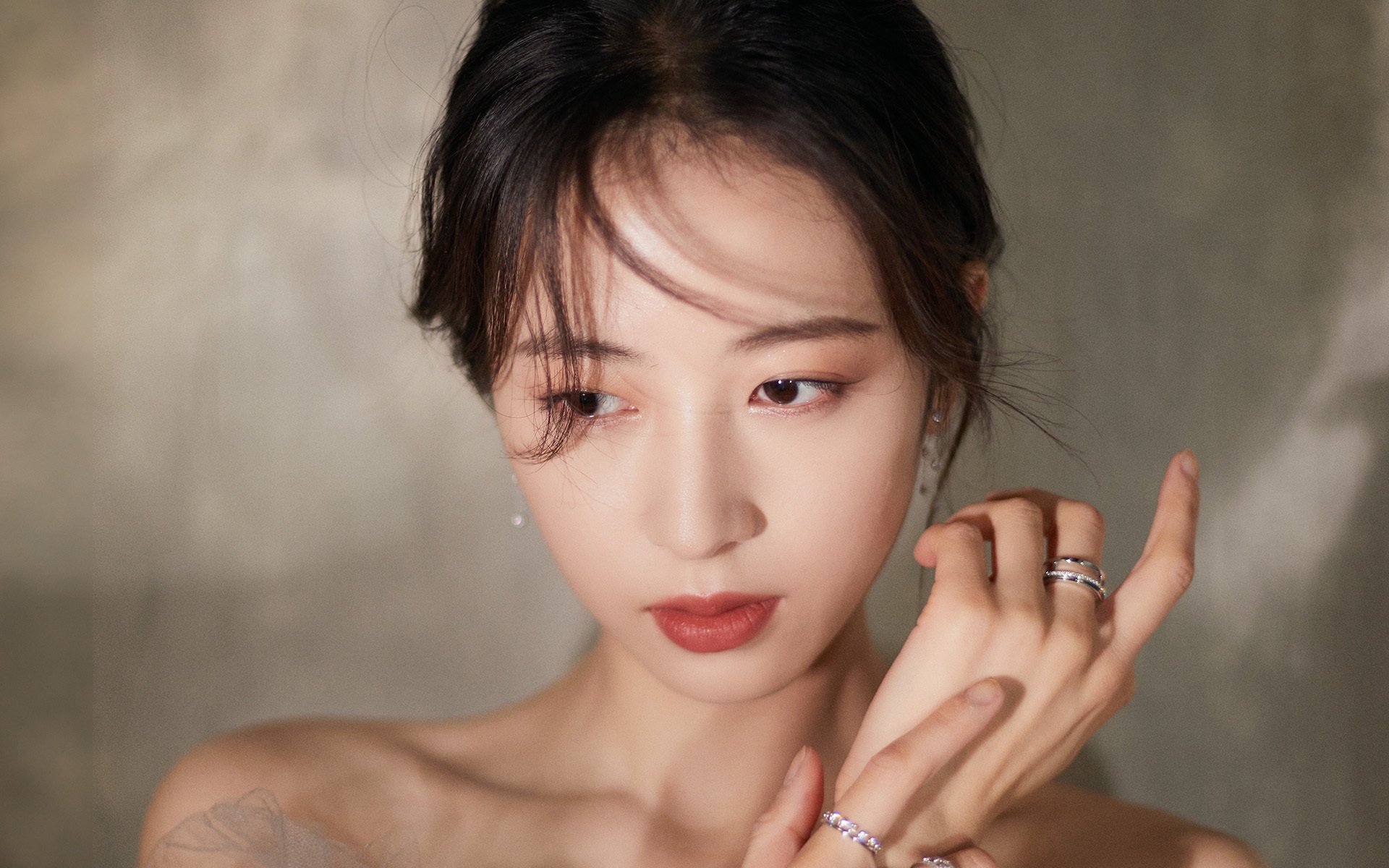 赛道如战场，绿茵场上的车神—卡瓦哈尔于F1之夜展现的极致防守艺术