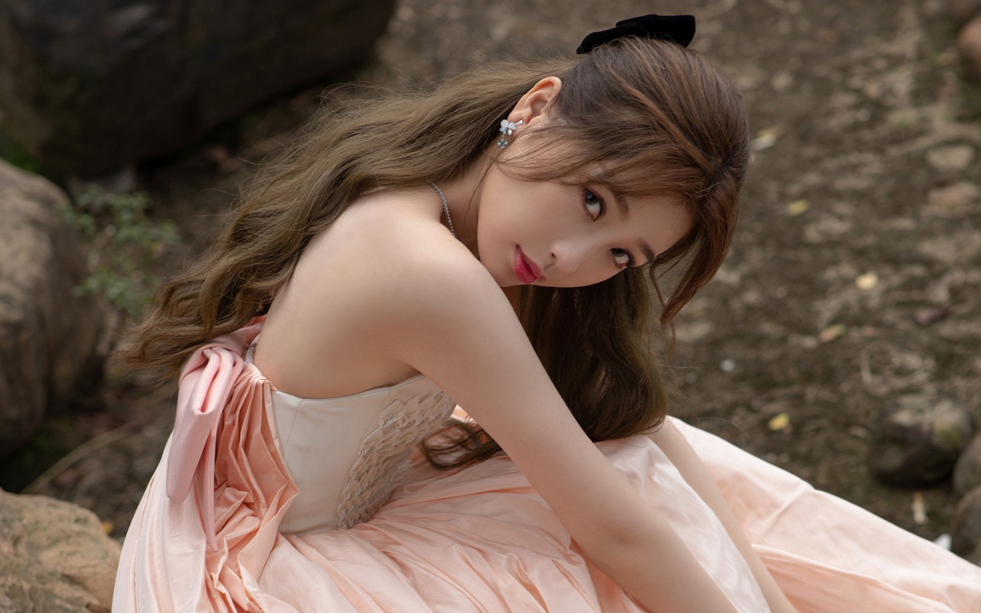 团队利刃与孤胆英雄，足球世界里的两种胜利方程式