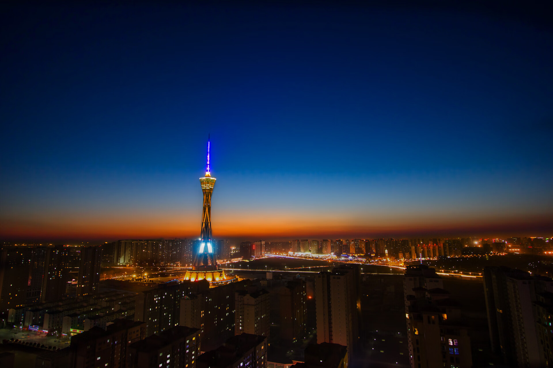 里昂闪电战，2026世界杯焦点战，法国三球速胜乌克兰