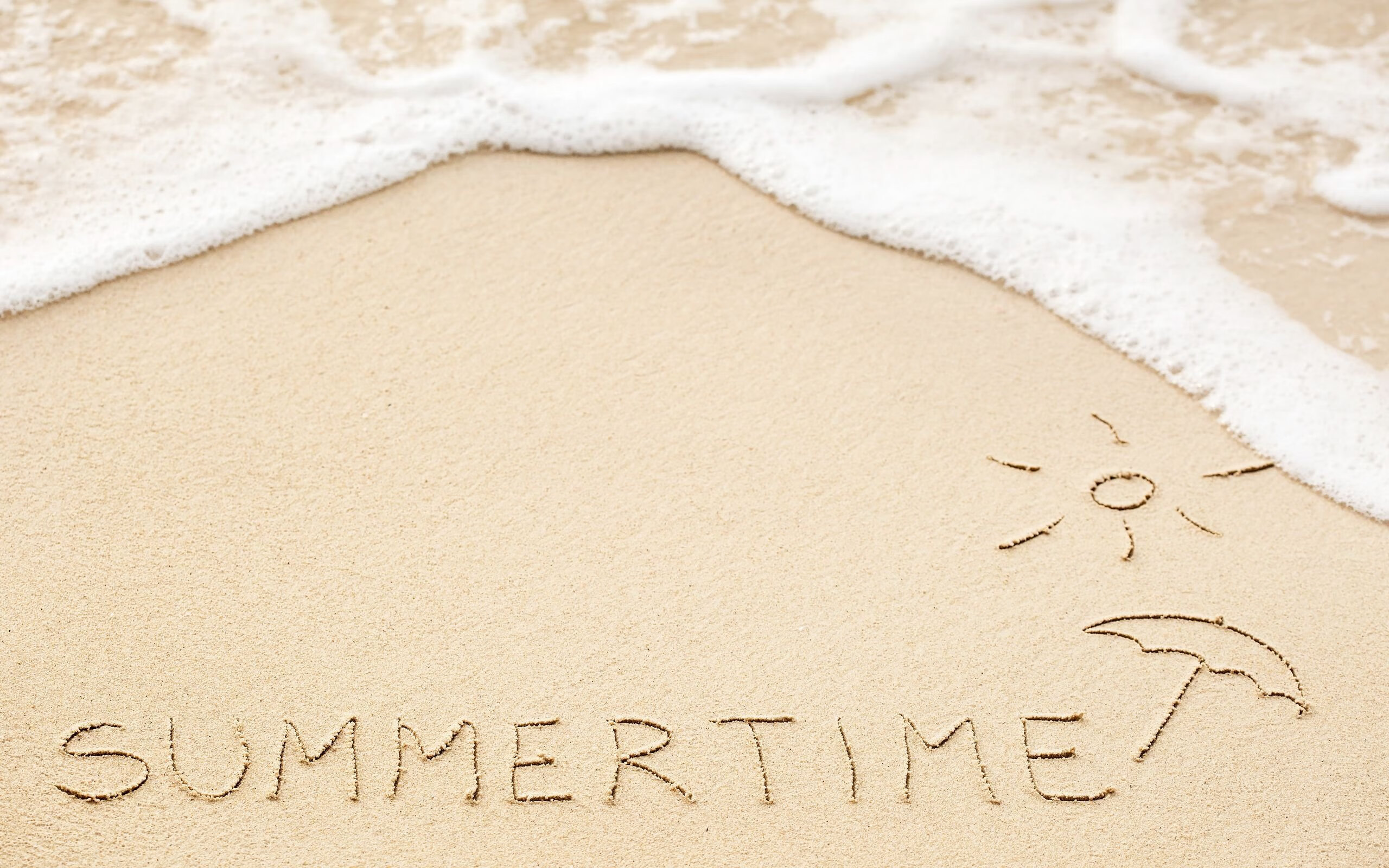 绿茵场上硝烟起，篮坛塔图姆展锋芒